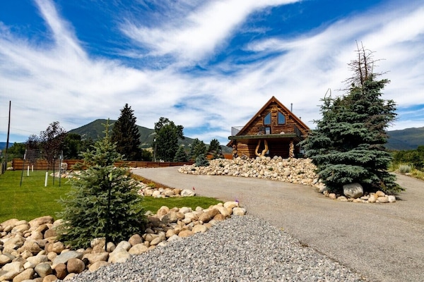 Welcome to the your favorite mountain retreat