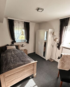 4 chambres, Wi-Fi gratuit, draps fournis