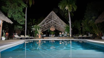 Piscina externa