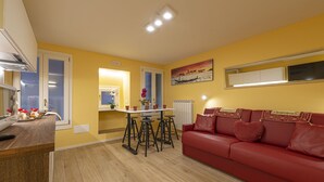 NINA VENICE APARTMENT | リビング エリア