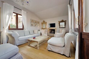 4 bedrooms - Treasurerome Spanish Steps Penthouse 4BR (Rome)