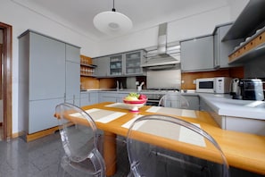House | 4 bedrooms - Treasurerome Spanish Steps Penthouse 4BR (Rome)