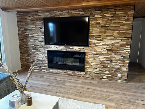 Chic 4 bedrooms apartment. 5 minutes from the center of Crans and the slopes. 
