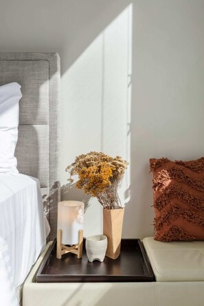 Basic Apartment - Stunning View 2-bed in Port Melbourne w/ Parking (Port Melbourne)