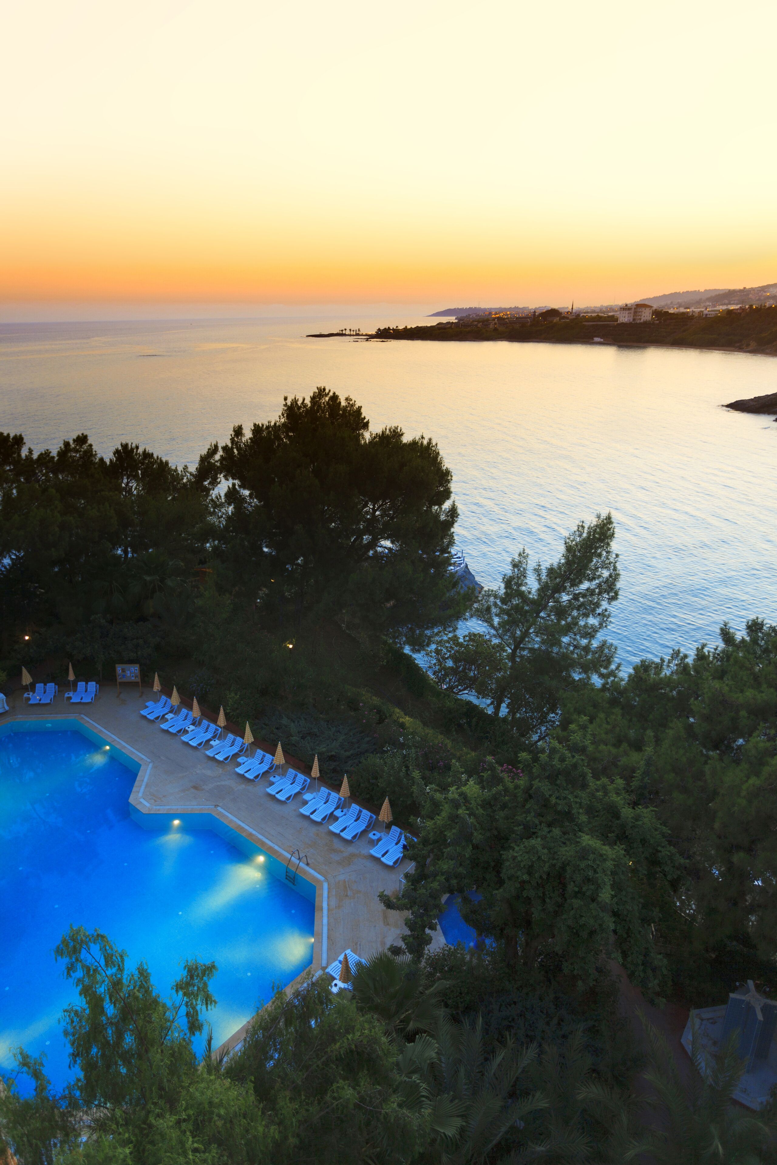 Piscine extérieure (ouverte en saison)