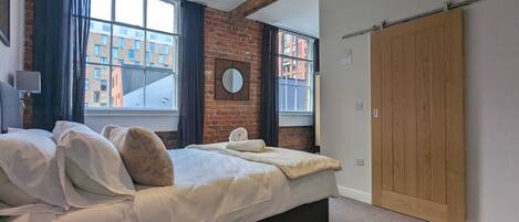 베이직 아파트 | 2 개의 침실, 노트북 작업 공간, 다리미/다리미판, 침대 시트