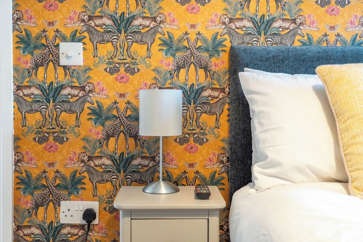 Second bedroom: double bed