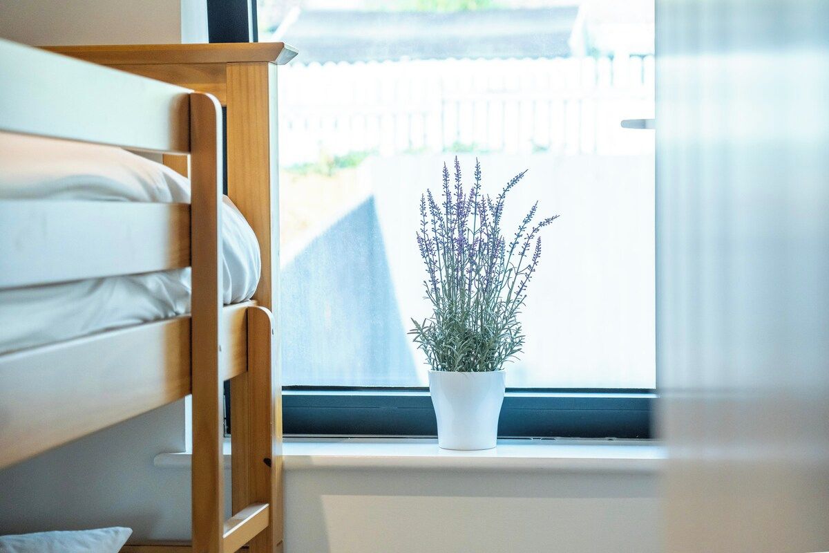 Third bedroom: single bunk beds