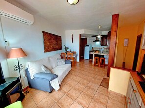 智能电视、壁炉