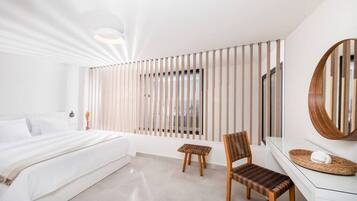 3 habitaciones, escritorio, tabla de planchar con plancha y wifi