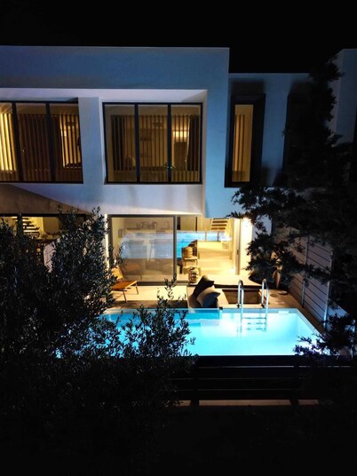 serene villas halkidiki - Cfront private pool
