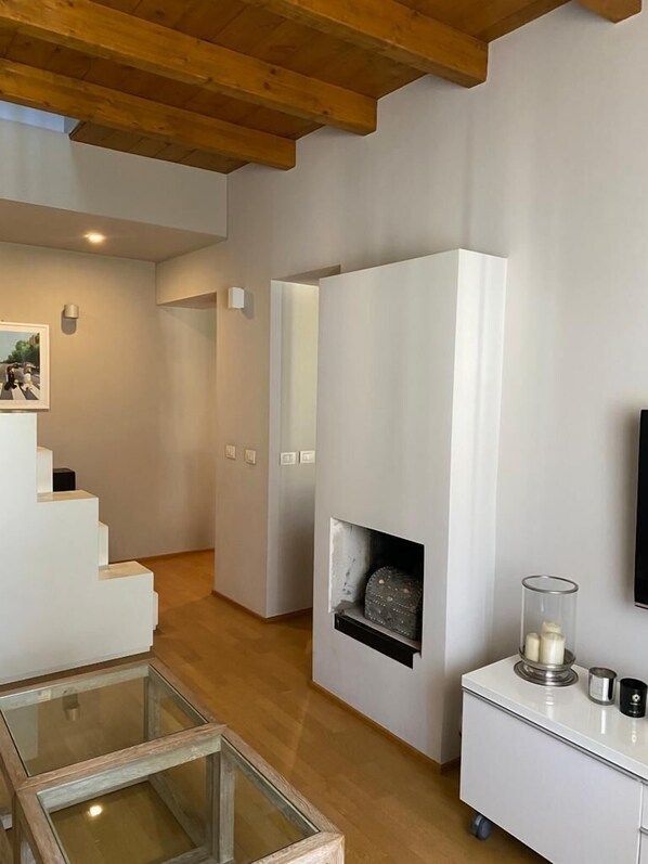 City Apartment | Private kitchen | Fridge, oven, stovetop, dishwasher - Modern apartment in zona Vercelli/Marghera (Milan)