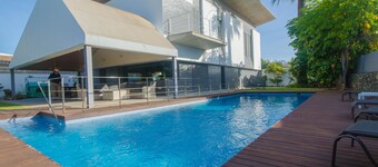 Villa Luna de Mar- Piscina Junto a la Playa