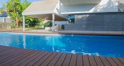Villa Luna de Mar- Piscina Junto a la Playa