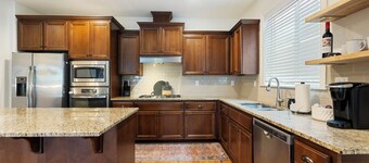 Luxury 3BR Home in the Heart of Hillsboro