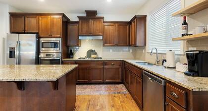 Luxury 3BR Home in the Heart of Hillsboro