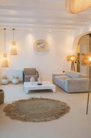 Interior - My Rental Homes - Villa Sonia with pool, Jacuzzi bathtub, sea view (Platis Gialos)