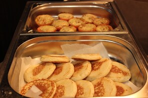 朝食ビュッフェ