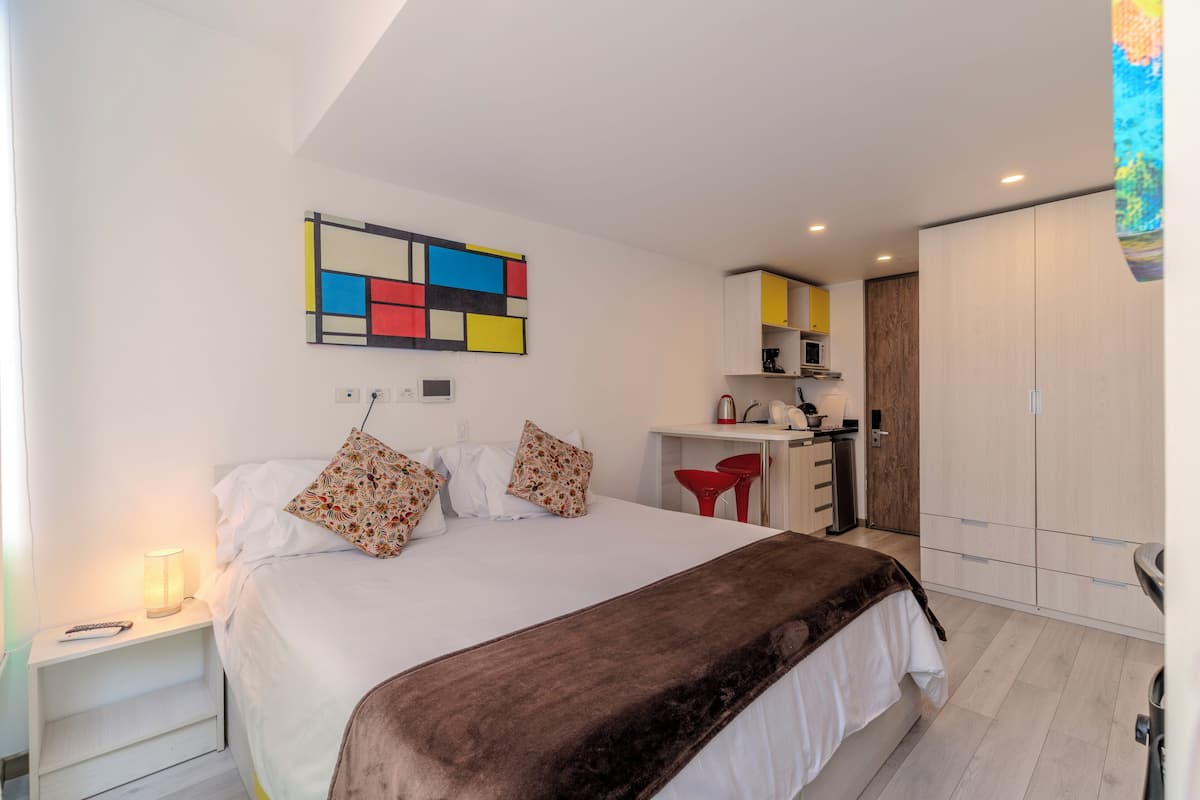 Suíte estúdio luxo | 1 quarto, roupas de cama premium, edredons de pluma