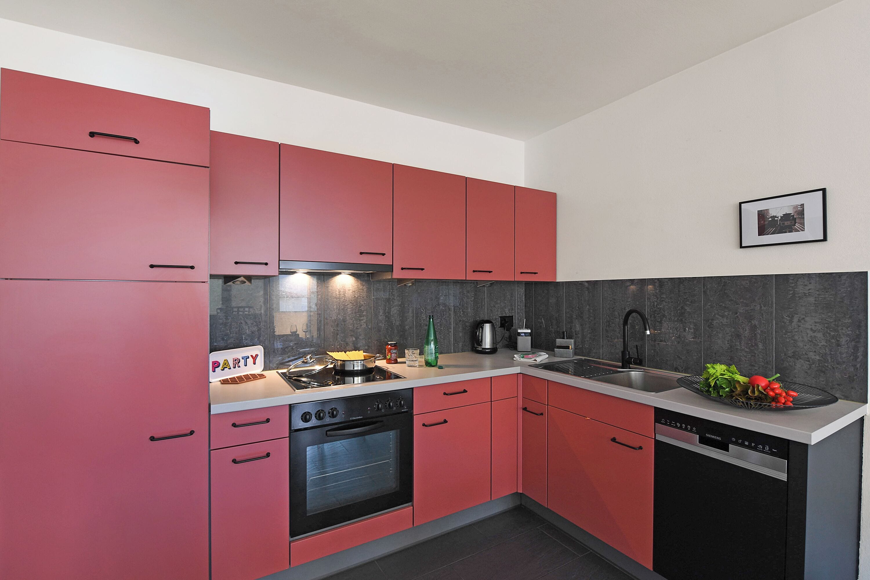 Family Apartment, Multiple Bedrooms (Malibu46) | Private kitchen | Fridge, oven, stovetop, dishwasher