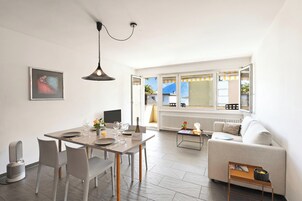 Apartamento familiar, 1 habitación, terraza (Malibu46 - Minusio Apt with Shared) | Restauración