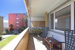 Familieleilighet, flere soverom (Malibu46) | Utendørsservering