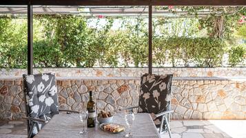 Cottage House | Terrace/patio