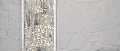 Modern Detached Home