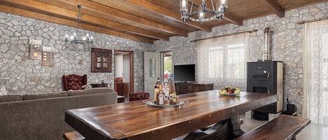 Rustic Chalet | 餐厅