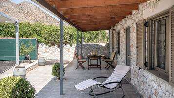 Rustic Chalet | Terrace/patio