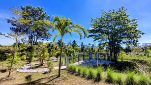 Garden - Isan Golf & Adventure Hotel (Phen)