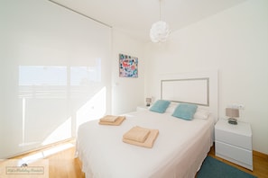 2 chambres, fer et planche à repasser, lit parapluie, Wi-Fi gratuit