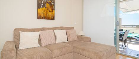 تلفزيون ذكي