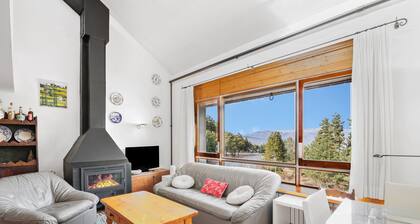 Apartment 'Masella' with Mountain View, Shared Garden