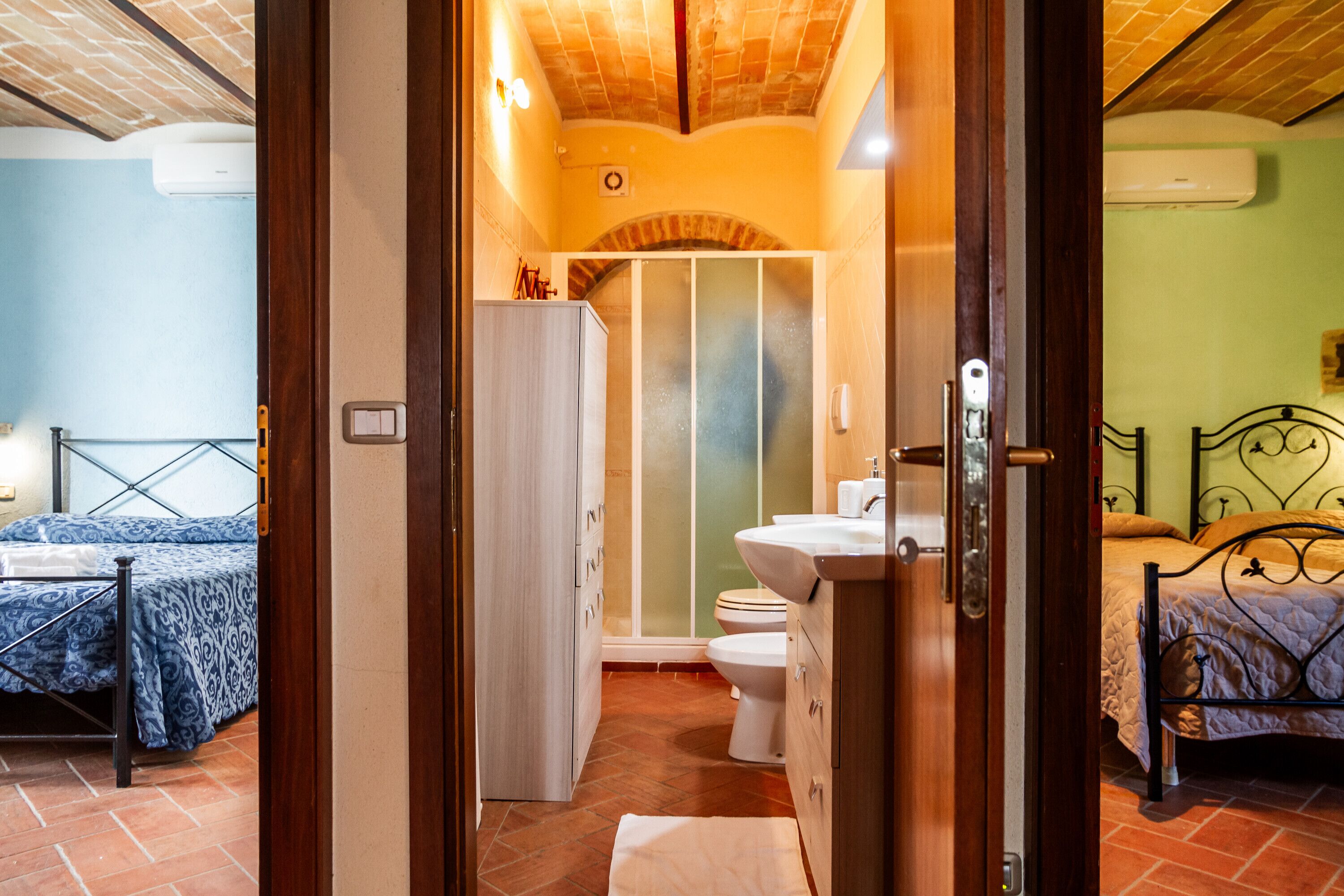 2 chambres, Wi-Fi gratuit, draps fournis