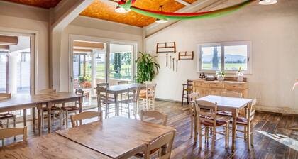 Farmhouse "Le Gerlette - La Capanna" with Shared Pool & Wi-Fi