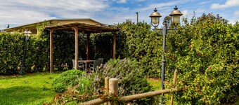 Farmhouse 'Le Gerlette - Il Granaio' with Shared Pool, Wi-Fi and Air Conditioning