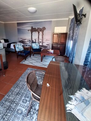 2 slaapkamers, een strijkplank/strijkijzer, gratis wifi, beddengoed