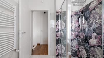 Hair dryer, towels