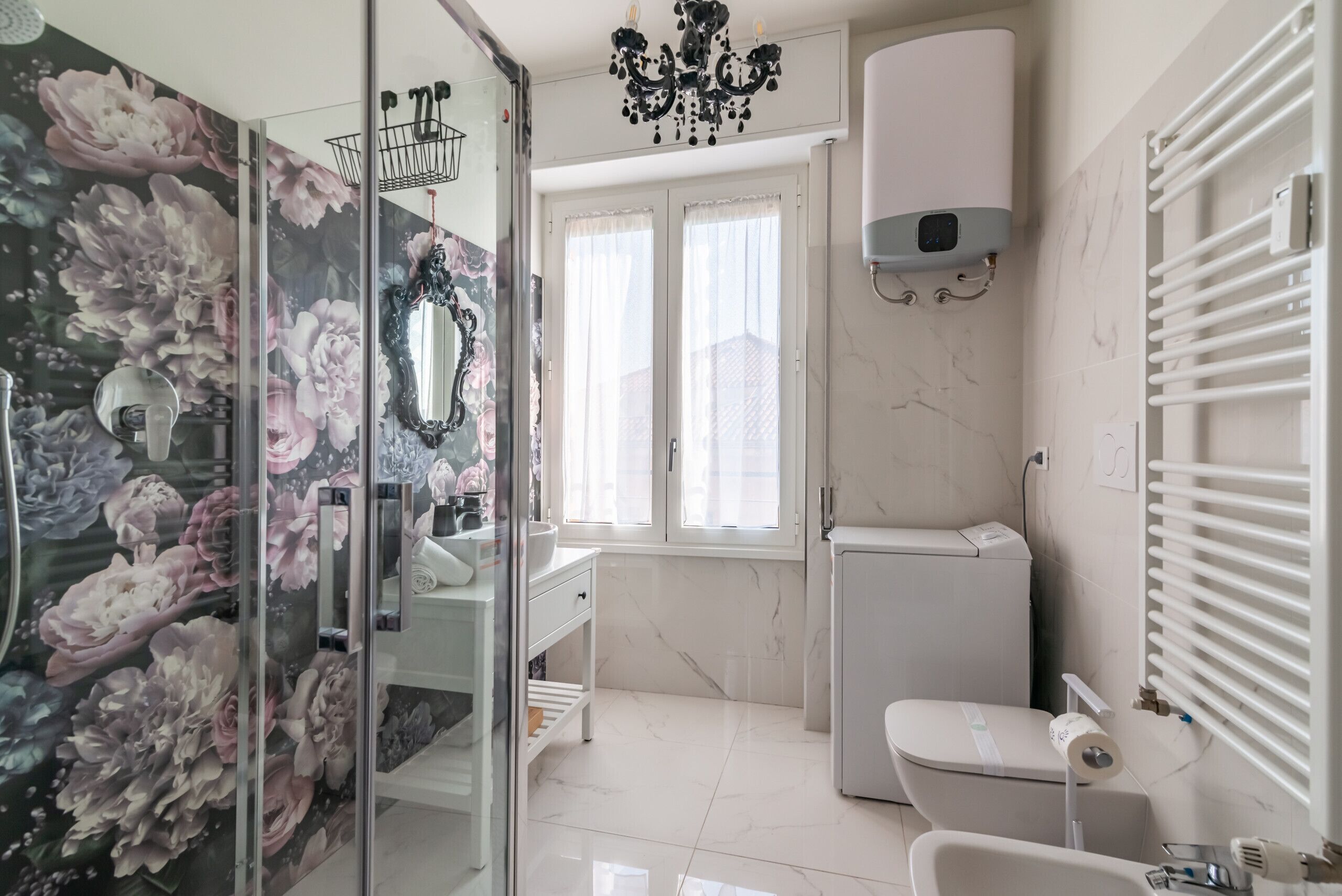 Sèche-cheveux, serviettes fournies