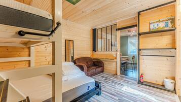 1 bedroom, free WiFi, bed sheets