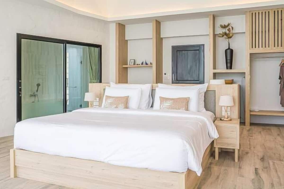 1 Schlafzimmer, hochwertige Bettwaren, Minibar, Zimmersafe