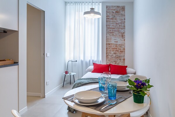 Fer et planche à repasser, accès au Wi-Fi (inclus), literie fournie