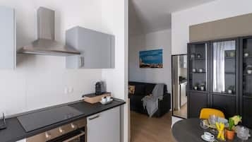 Kühlschrank, Ofen, Herdplatte, Geschirrspüler