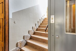 Interior - Casa Teodolinda (Pavia)