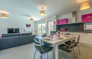Dining - Beautiful home in Pula (Pula)