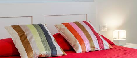 Fer et planche à repasser, Wi-Fi gratuit, draps fournis