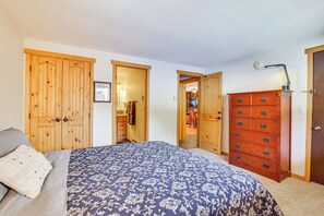 Interior - Colorado Condo ~ 2 Mi to Winter Park Resort! (Winter Park)