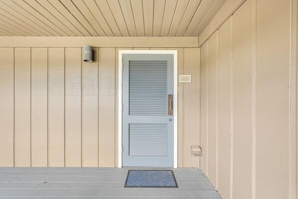 Interior - Panama City Beach Bay Point Condo: Close to Golf! (Panama City Beach)