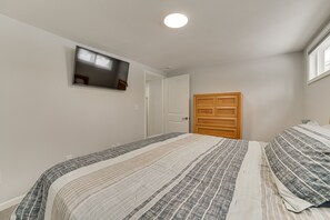 Huis (3 Bedrooms) | 3 slaapkamers, een bureau, een laptopwerkplek